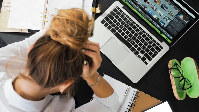 A sobrecarga da vida moderna ajuda a amplificar o problema / Pexels