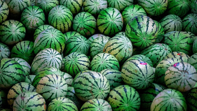 Mas, nutricionistas afirmam que a fruta pode ser consumida integralmente e que a casca esconde segredos que muitos jogam no lixo / Pixabay