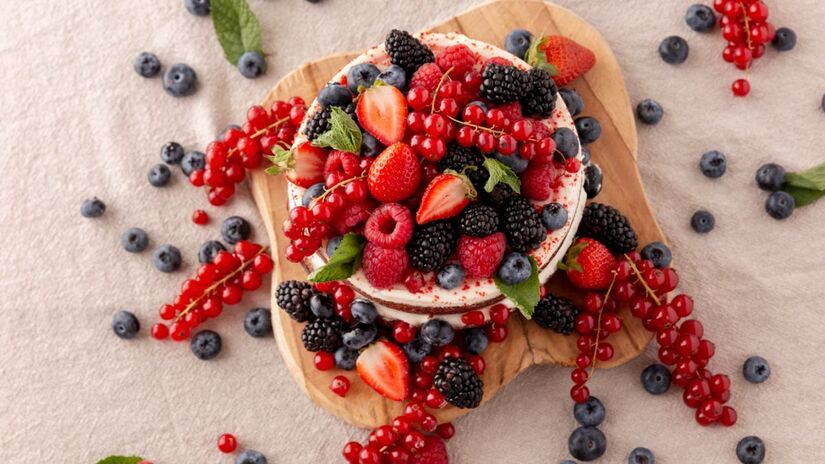 Frutas vermelhas e cítricas oferecem vitamina C e reduzem rigidez