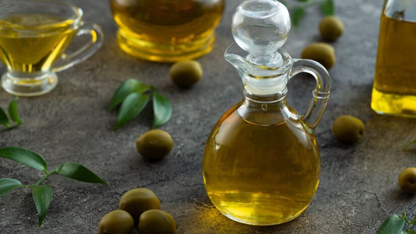 Azeite extravirgem oferece polifenóis que preservam cartilagem e combatem inflamações.