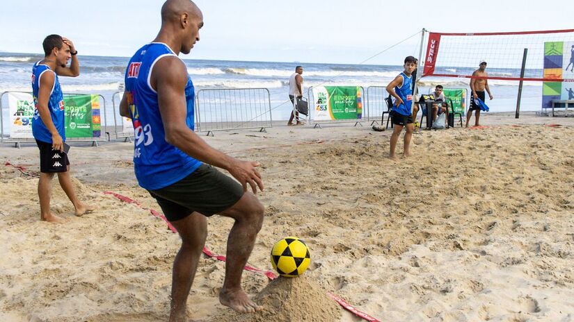 Práticas esportivas ao ar livre se tornam atrativos para turistas e munícipes de Itanhaém/Divulgação/PMI