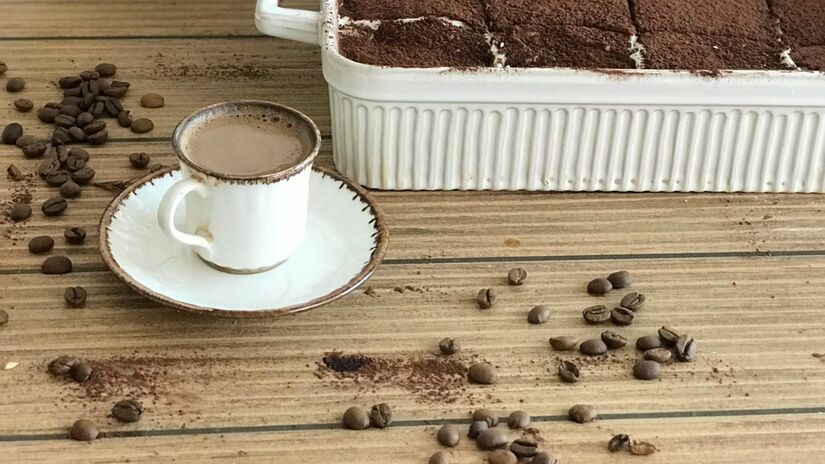 O equipamento prepara diversas bebidas à base de café e chocolate / Pexels