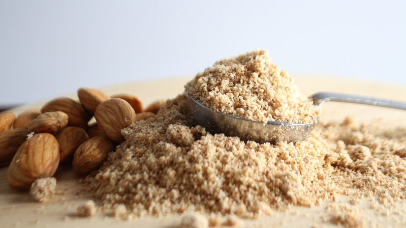 Outro produto muito comum é a farinha de amêndoa / Pixabay