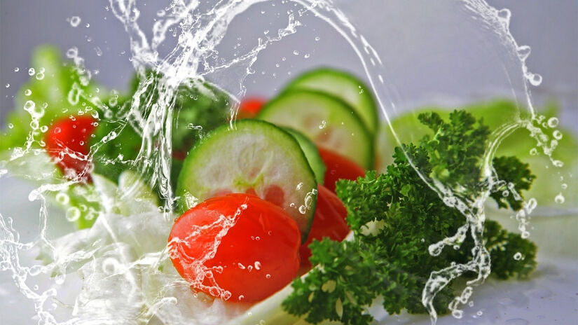 No verão, elas se destacam por ser alimentos que ajudam a refrescar / Pixabay