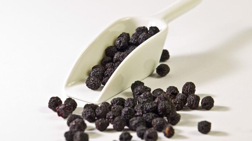 Ela é consumida principalmente após o processamento em forma de suco, geleia ou compota / Pixabay