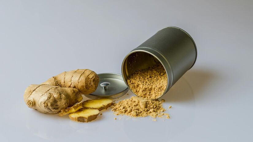 O gengibre também possui propriedades antioxidantes e analgésicas / Pexels