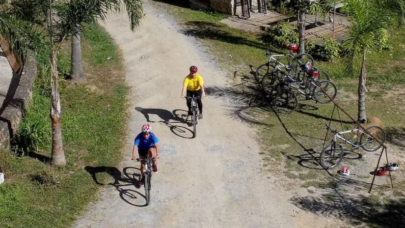 O transporte interno é feito com bicicletas ou veículos elétricos, eliminando o uso de combustíveis fósseis/ Foto de Divulgação