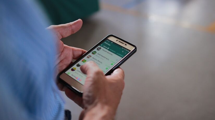 O WhatsApp registra ainda 7 bilhões de mensagens de voz todos os dias / Pixabay