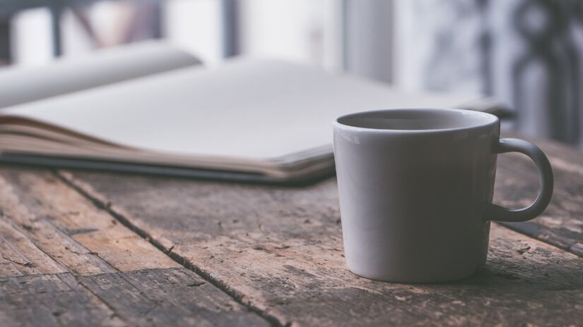 A mistura de chá de camomila com bicarbonato de sódio pode ser tomada enquanto se trabalha ou estuda / Pixabay