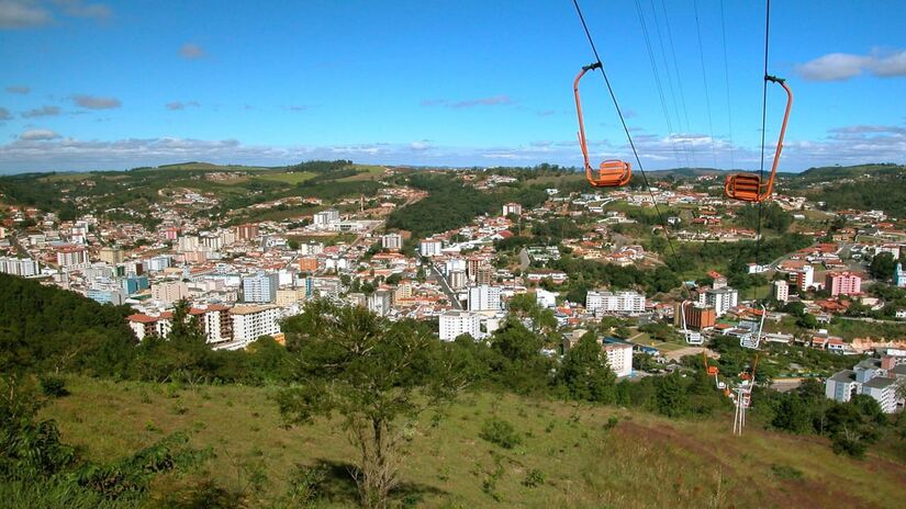 Município ainda conta com um teleférico, que possui cerca de 1.400 metros de extensão e um trajeto de aproximadamente 15 minutos (PMSN/Divulgação)