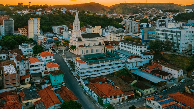 Reprodução/pedraspreciosas.tur.br