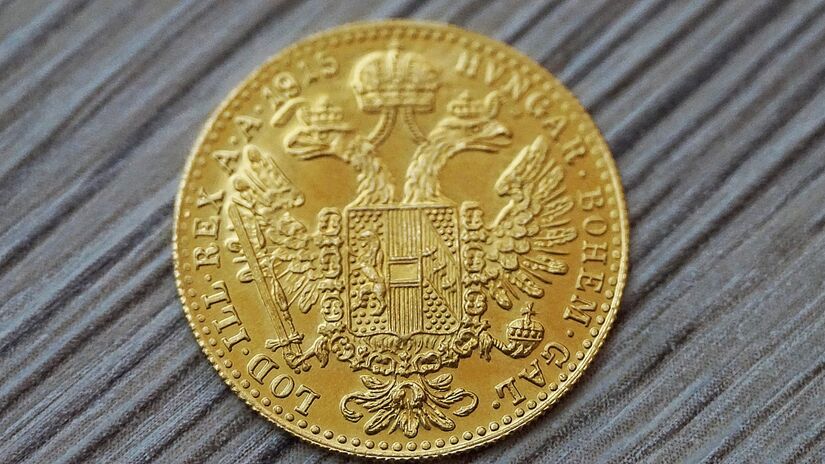 Em muitas economias, as moedas de ouro possuem valor máximo / Pixabay