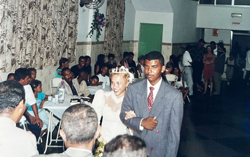 Cristiane dos Santos e Deive se casaram quando ela tinha 17 anos (Reprodução/Arquivo Pessoal)