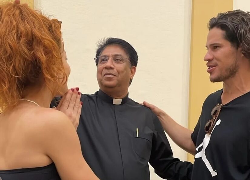 José Loreto visitou a Catedral de Santos e fez pedido à Nossa Senhora de Monte Serrat (Reprodução/Instagram)