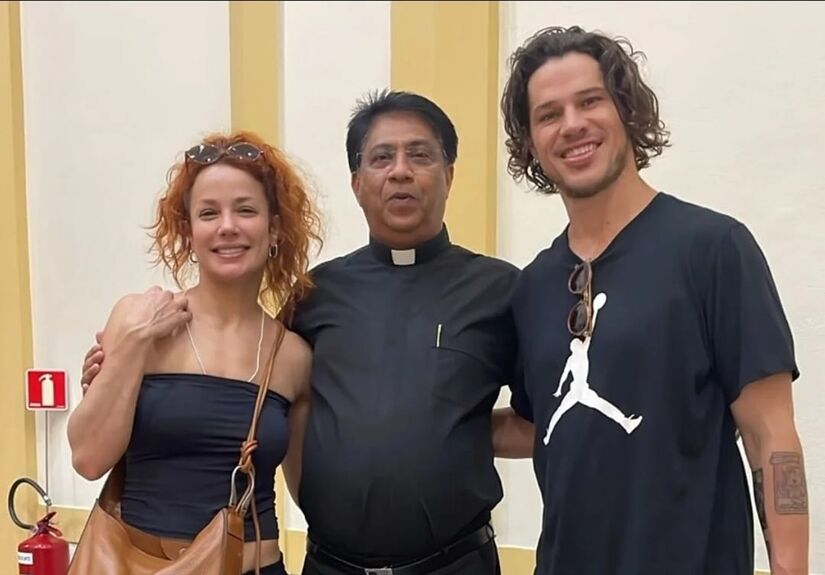 José Loreto visitou a Catedral de Santos e fez pedido à Nossa Senhora de Monte Serrat (Reprodução/Instagram)