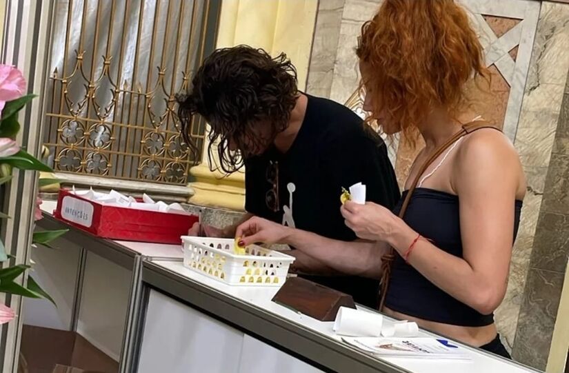 José Loreto visitou a Catedral de Santos e fez pedido à Nossa Senhora de Monte Serrat (Reprodução/Instagram)
