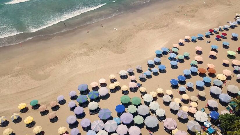 Reprodução/@Youtube/A Tailândia é famosa por suas praias paradisíacas