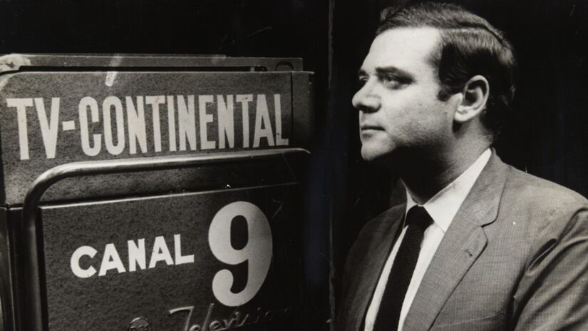 Após carreira na TV Tupi, o jornalista trabalhou na TV Continental até 1970 / Reprodução/Wikimedia Commons