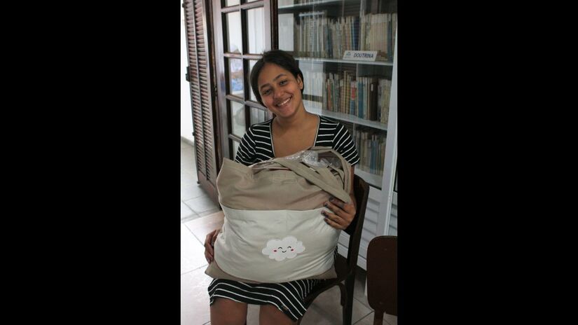 Luiza viu na iniciativa uma forma concreta de apoio/ Júlia Morgado/Diário do Litoral