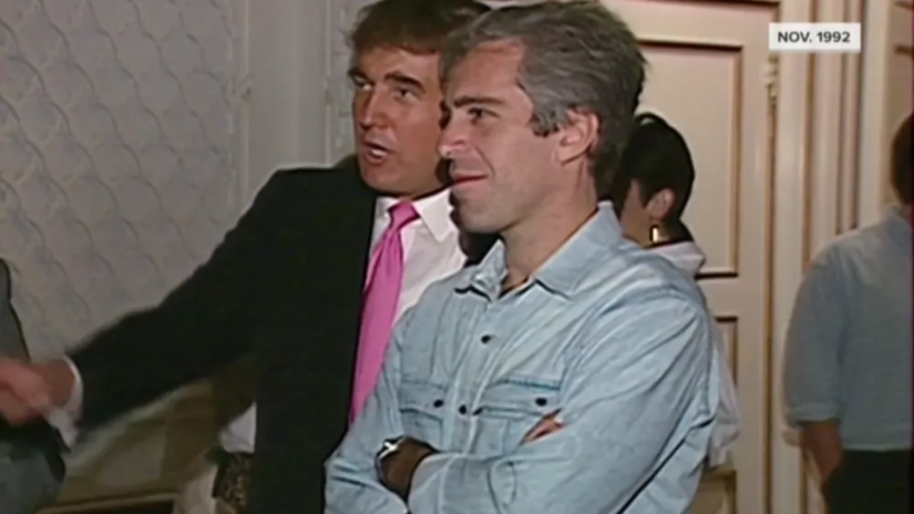 Trump e Epstein aparecem juntos em festa organizada em Mar-a-Lago, em 1992. Vídeo foi divulgado anos depois pela emissora NBC/ Reprodução Netflix