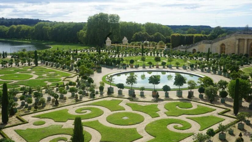 Jardins de Versalhes (França): O maior jardim do mundo, com 100 hectares de paisagens deslumbrantes - Unsplash
