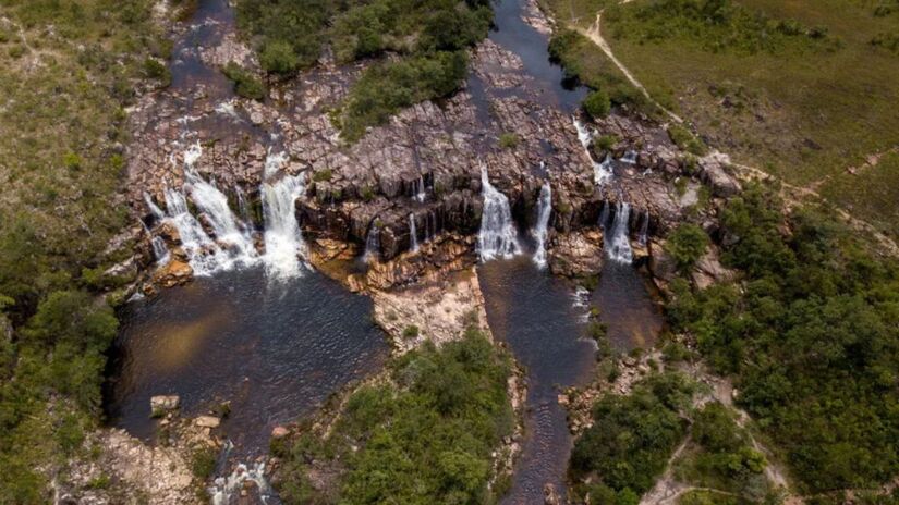Vista aérea mostra a grandiosidade das montanhas da Chapada /melhoresdestinos