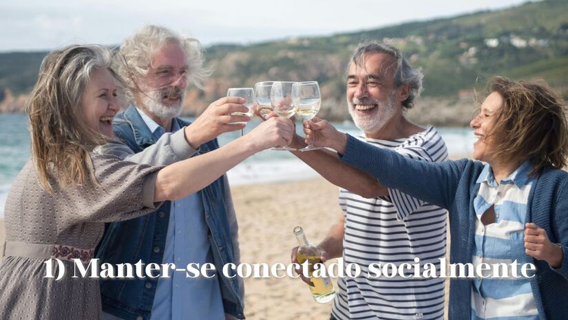 Com certeza um dos pontos mais enfatizados por psicológos é que a solidão tóxico, e não é diferente aos 80. Aqueles que se mantém bem mentalmente, não estão isolados, eles se esforçam para manter o contato com a família, ligar para amigos ou falar com vizinhos e estranhos simpatizantes. É como diz o ditado, "a felicidade só é real quando compartilhada", o mesmo vale para a resiliência mental/ Kampus Production/Pexel
