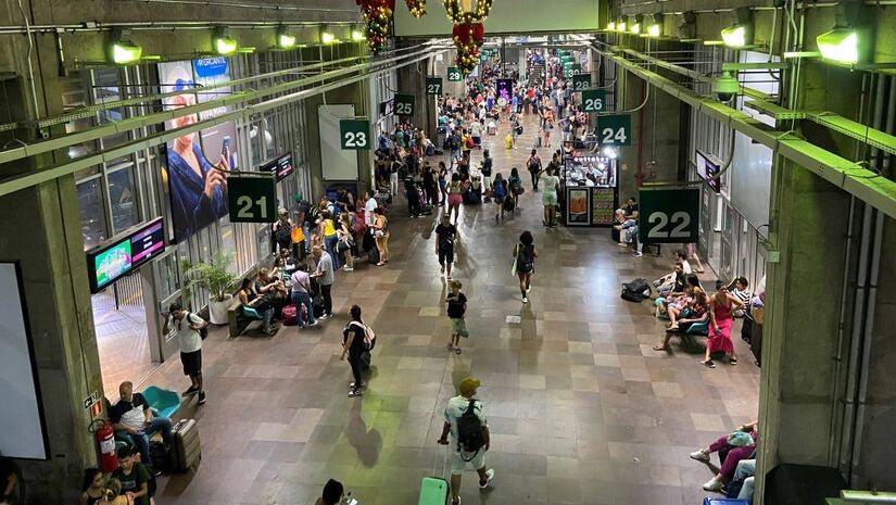 Os 1.000 destinos são atendidos por mais de 300 empresas rodoviárias, levando passageiros até mesmo a destinos internacionais/Socicam
