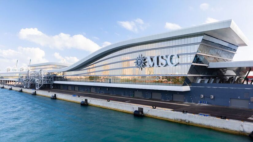 O Terminal da MSC em Miami é o maior terminal de cruzeiros do mundo, capaz de receber três navios e movimentar até 36 mil hóspedes por dia/Divulgação/MSC