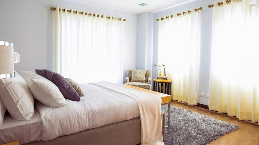 Quarto bem planejado: harmonia entre conforto, circulação e tranquilidade