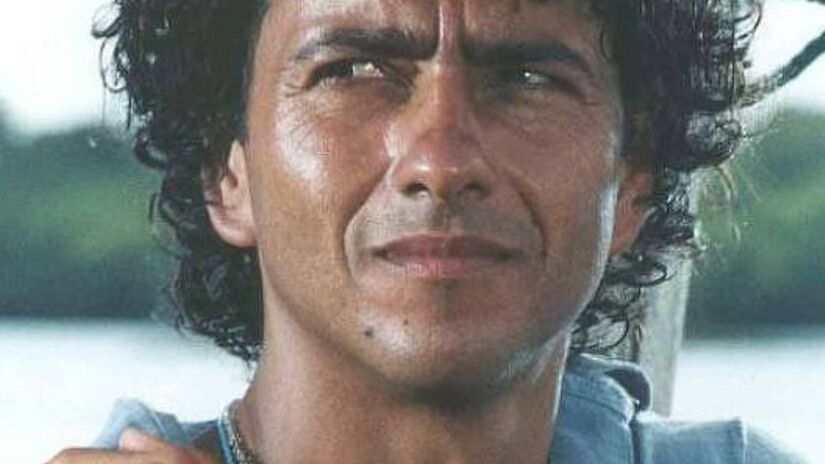 Marcos Palmeira como Guma, o pescador protagonista de Porto dos Milagres (2001). (Acervo/Globo)