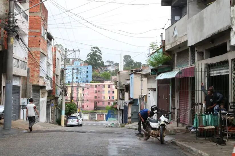 Ao todo, as unidades têm quase 35 mil apartamentos, construídos pela Cohab-SP, organizados em blocos de cinco andares, todos padronizados/Rovena Rosa/Agência Brasil