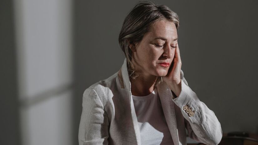 A médica Natalia Gennaro defende que eliminar o açúcar após os 40 ajuda a reduzir inflamações e desacelerar o envelhecimento / Freepik