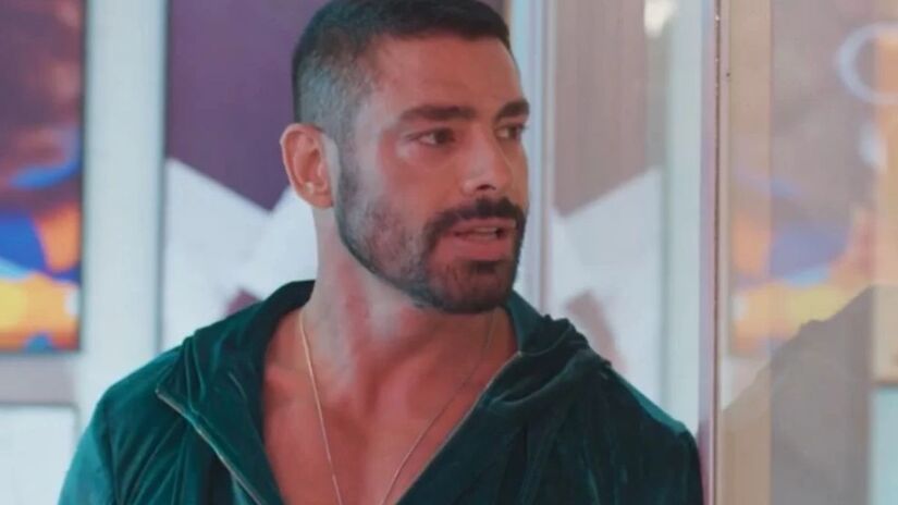 César era um modelo enrolado, que tentava melhorar a vida a todo custo/Reprodução/Globo