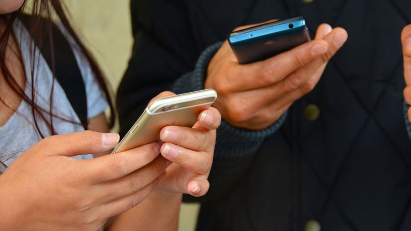 O celular é o centro da vida moderna / Pixabay