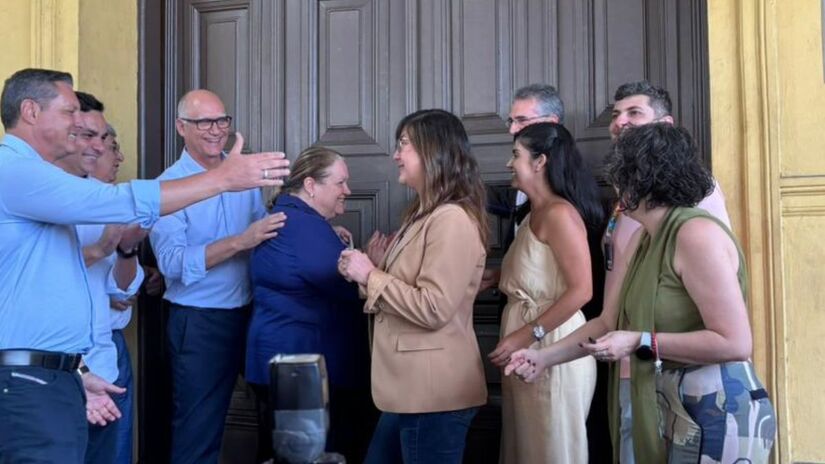 O prefeito de Santos, Rogério Santos, também participou do evento e ressaltou a importância da parceria. Reprodução/Isabella Fernandes