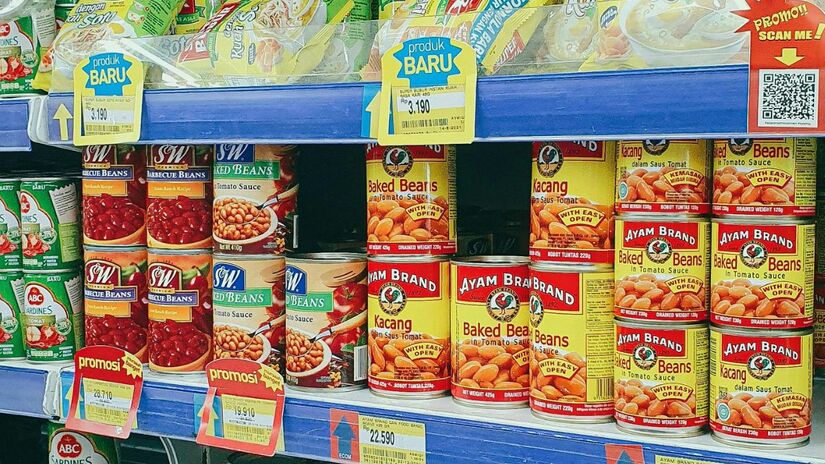 Ler atentamente os rótulos ajuda a evitar a ingestão acidental de ingredientes alergênicos/Pexels