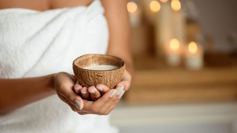 Tenha zelo ao preparar um banho de ervas para atrair somente boas energias/Freepik