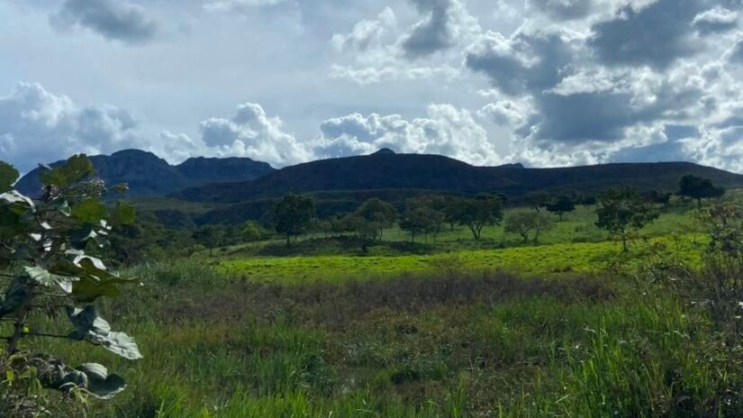Trilhas que levam ao Pico do Barbado, o ponto mais alto do Nordeste, fazem de Piatã um paraíso para os aventureiros/ Blog Anderson Sotero
