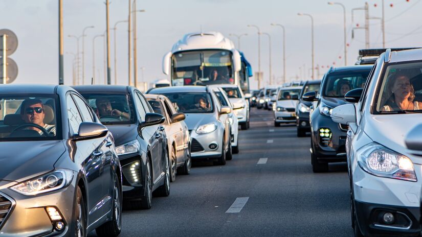 Transporte público de qualidade é essencial para reduzir a poluição e o estresse urbano / Pixabay
