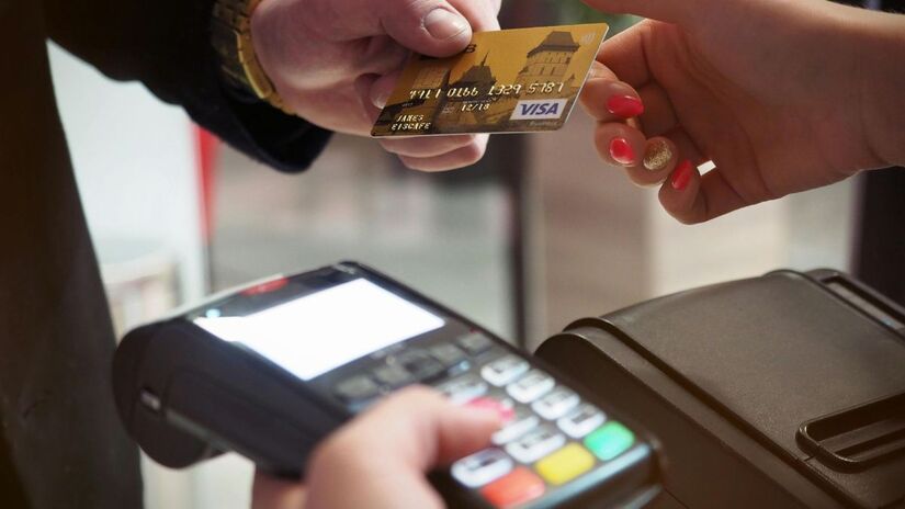 Acompanhe seus gastos semanalmente e mantenha o controle antes de a fatura chegar/Pexels