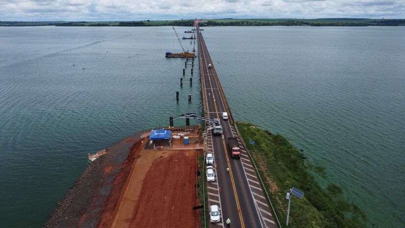 A nova ponte terá duas faixas de rolamento / Divulgação/Governo de SP