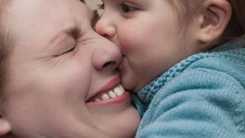 O alto custo de vida, a instabilidade no emprego e a falta de políticas familiares estão entre as principais razões para o declínio. /Unsplash