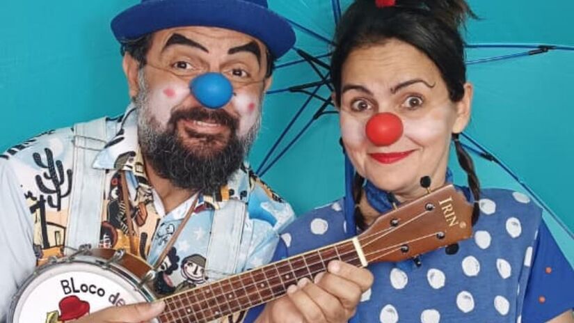 Capuchinha e Mugunzá conduzem o público por um oceano de descobertas, onde o riso se mistura ao aprendizado e a emoção navega lado a lado com a reflexão (Divulgação)