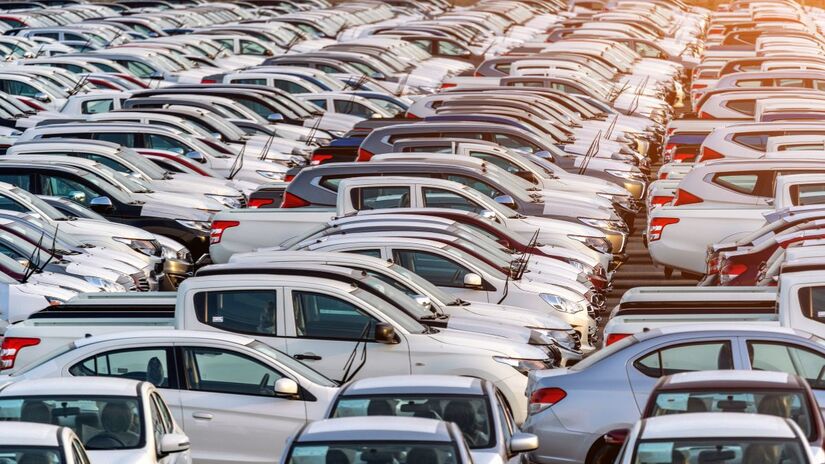 A confiabilidade e o baixo custo de manutenção são fatores decisivos na escolha de um carro durável (imagens ilustrativas) / Freepik/tawatchai07