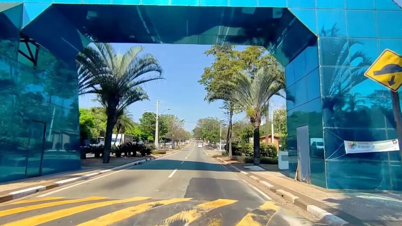 Paulínia está localizada a cerca de 122 quilômetros da capital paulista, em uma posição estratégica no interior de São Paulo / Fotos: Reprodução Youtube / De fora em Juiz de Fora