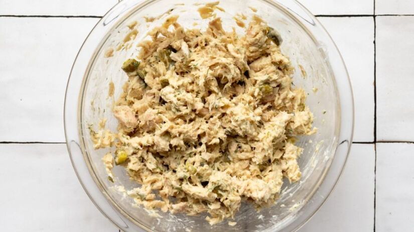 5. Misture bem todos os ingredientes até obter uma pasta cremosa e uniforme/ Alex Aldeborgh/Daisy Beet