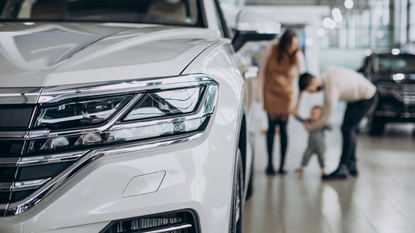 Com a nova legislação, o Paraná passará a ter a menor alíquota de IPVA do Brasil para automóveis de passeio, beneficiando diretamente cerca de 3,4 milhões de motoristas / senivpetro/freepik