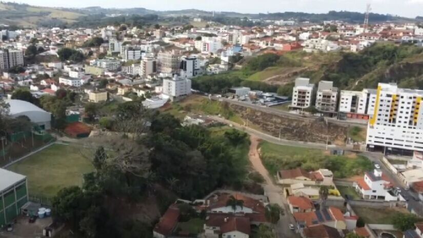Lavras tem um IDH de 0,782 e se destaca nos setores de educação, agronegócio e serviços, além de apresentar alto índice de escolarização entre jovens / (Reprodução/YouTube)