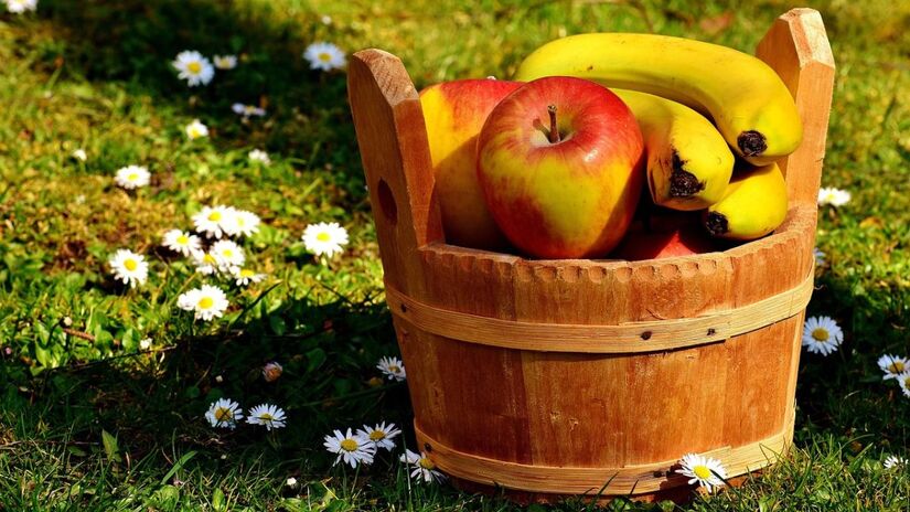 Frutas como maçãs e bananas estão entre as principais fontes alimentares de silício, ajudando a manter o equilíbrio do organismo/ Alexa/Pixabay